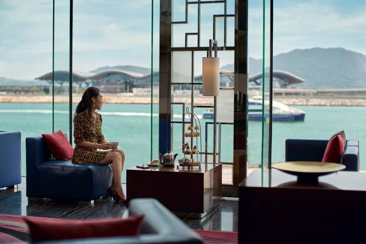 Hong Kong Skycity Marriott Hotel Exterior foto The Lounge at the airport